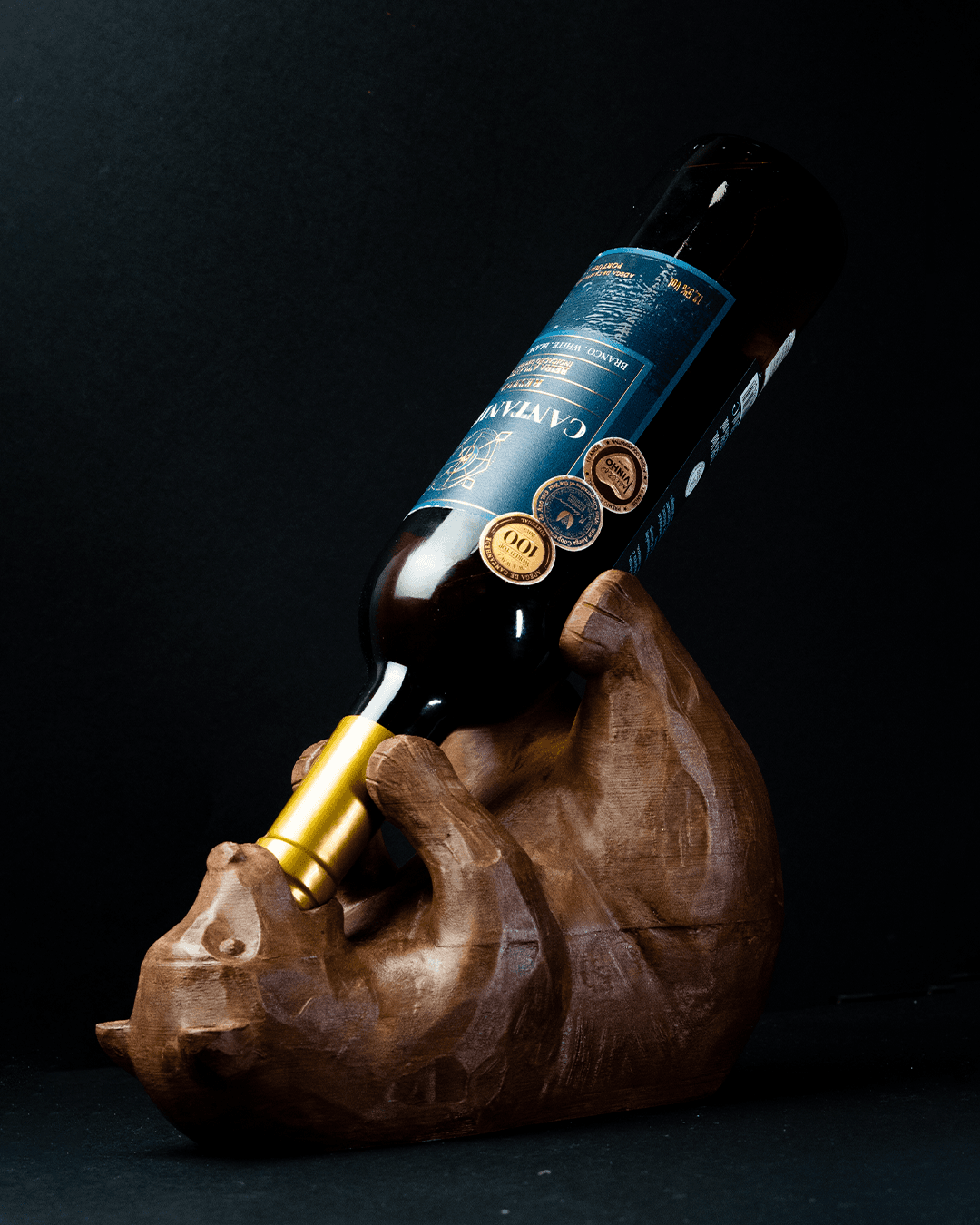 Suporte de vinho em formato de urso 1