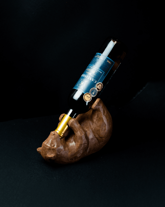 Suporte de vinho em formato de urso 4